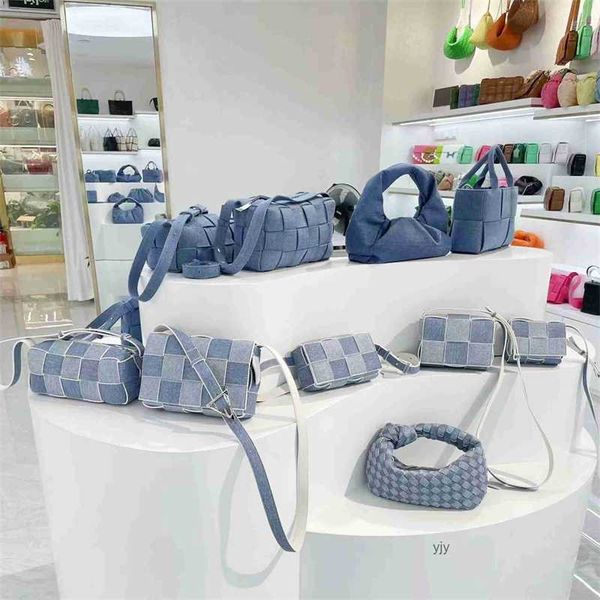 bottegas bags denim cassette new blue series woven bag commuter high capacity one shoulder women's bag blue woven canvas handbag azrl z
bottegas bags denim cassette new blue series woven bag commuter high capacity one shoulder women's bag blue woven canvas handbag azrl z