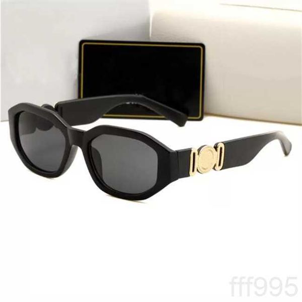sun luxury sunglasses for man woman designer goggle beach glasses retro small frame luxury design uv400 with box, White;black
sun luxury sunglasses for man woman designer goggle beach glasses retro small frame luxury design uv400 with box, White;black
