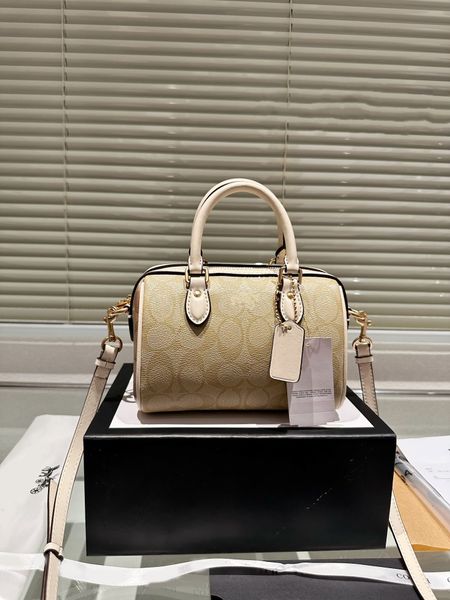 2023 designer handbags women vintage leather handbag classic trend fashion trends bag style variety
2023 designer handbags women vintage leather handbag classic trend fashion trends bag style variety
