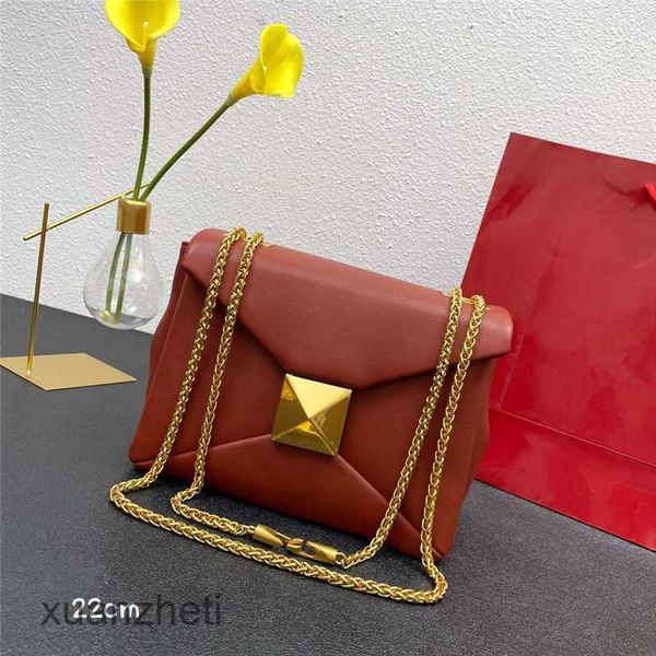 large crossbody women bags valentino beach designer luxury handbags bag bag handbags new style rivet capacity small fashionable portable han
large crossbody women bags valentino beach designer luxury handbags bag bag handbags new style rivet capacity small fashionable portable han