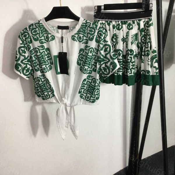 23ss womens designer clothing skirt set monogram print strap waist short crop short sleeve t-shirt print ribbon high waist pleated short ski, White
23ss womens designer clothing skirt set monogram print strap waist short crop short sleeve t-shirt print ribbon high waist pleated short ski, White