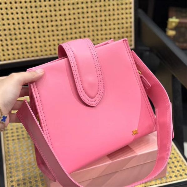 2023 plain designer bag tote bag woman crossbody shoulder bag luxurys shopping totes small size 9 colors leather letters 5a
2023 plain designer bag tote bag woman crossbody shoulder bag luxurys shopping totes small size 9 colors leather letters 5a
