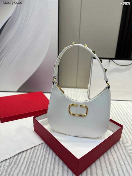 lady handbag purse under bags simple designer with rivet valentiino armpit 2023 fashionable bag v shoulder women z3r3
lady handbag purse under bags simple designer with rivet valentiino armpit 2023 fashionable bag v shoulder women z3r3