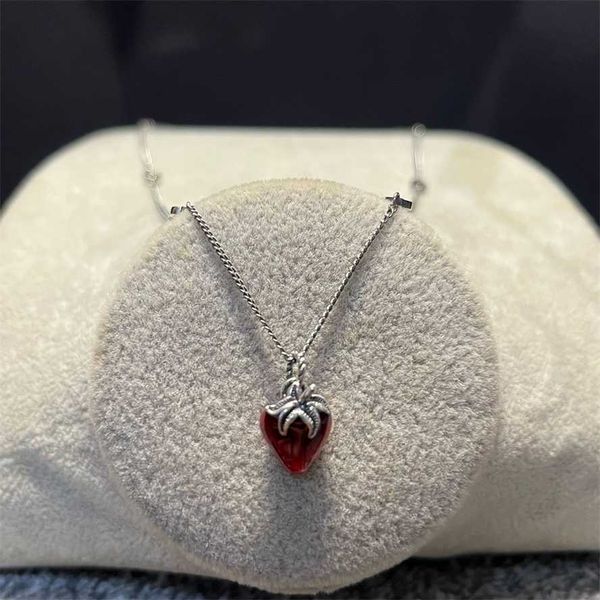 2023 gujia strawberry bracelet collar chain women's pendant sterling silver s925 fashion necklace
2023 gujia strawberry bracelet collar chain women's pendant sterling silver s925 fashion necklace