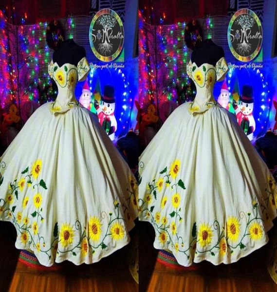2022 romantic yellow s ball gown quinceanera dresses off the shoulder mexican cap short sleeves embroidery corset prom ev4237418, Blue;red
2022 romantic yellow s ball gown quinceanera dresses off the shoulder mexican cap short sleeves embroidery corset prom ev4237418, Blue;red
