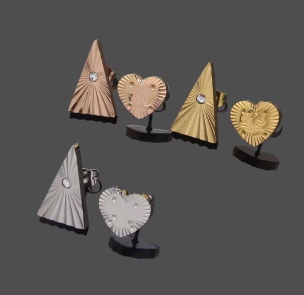 2022 never fade factory men boy deluxe dangle silver rose gold diamond letter stud earring 3 colors hoop earrings for women 8320671
2022 never fade factory men boy deluxe dangle silver rose gold diamond letter stud earring 3 colors hoop earrings for women 8320671