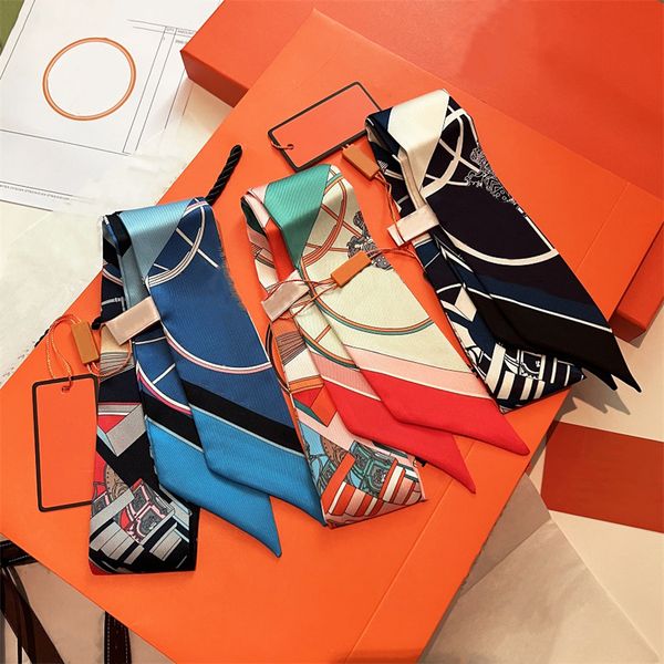 2023 luxury designer women's silk scarf, fashionable striped horizontal handbag scarf, tie, hair ties, silk material wrapped edge size:, Blue;gray
2023 luxury designer women's silk scarf, fashionable striped horizontal handbag scarf, tie, hair ties, silk material wrapped edge size:, Blue;gray
