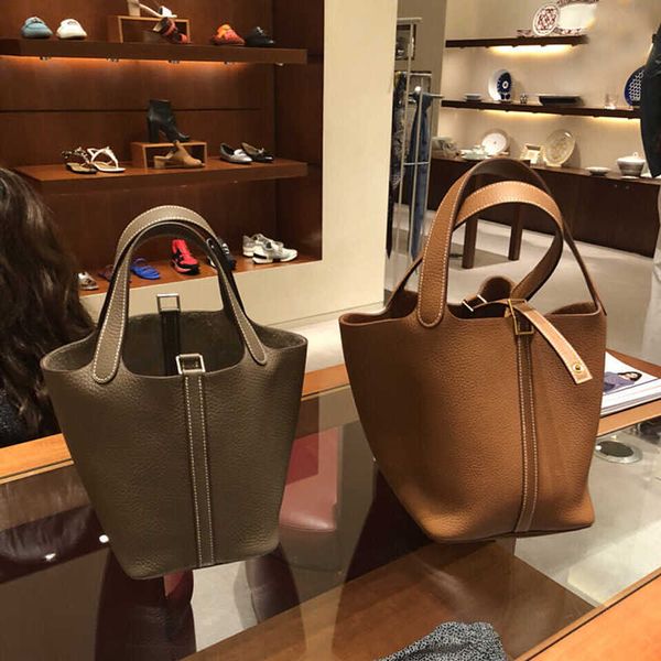 wholesale designer h ormes totes handbags vegetable basket bag tc layer cowhide new 2023 trend high capacity genuine leather bucket women�
wholesale designer h ormes totes handbags vegetable basket bag tc layer cowhide new 2023 trend high capacity genuine leather bucket women�