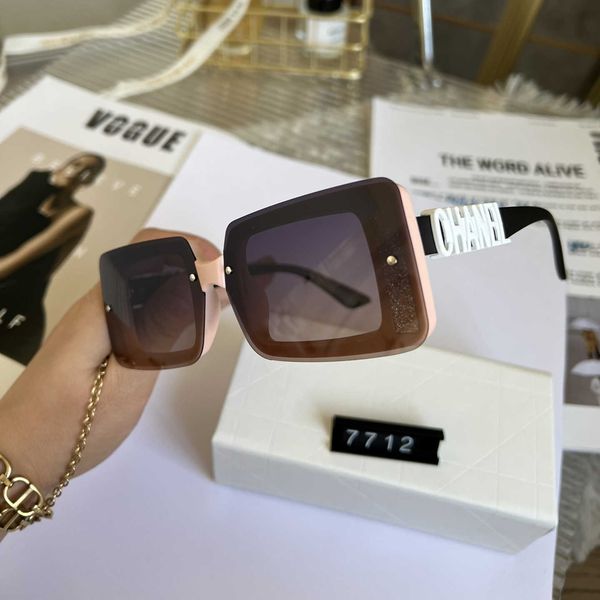 wholesale of sunglasses new fashion women's polarized box popular on the internet live glasses sunglasses, White;black
wholesale of sunglasses new fashion women's polarized box popular on the internet live glasses sunglasses, White;black