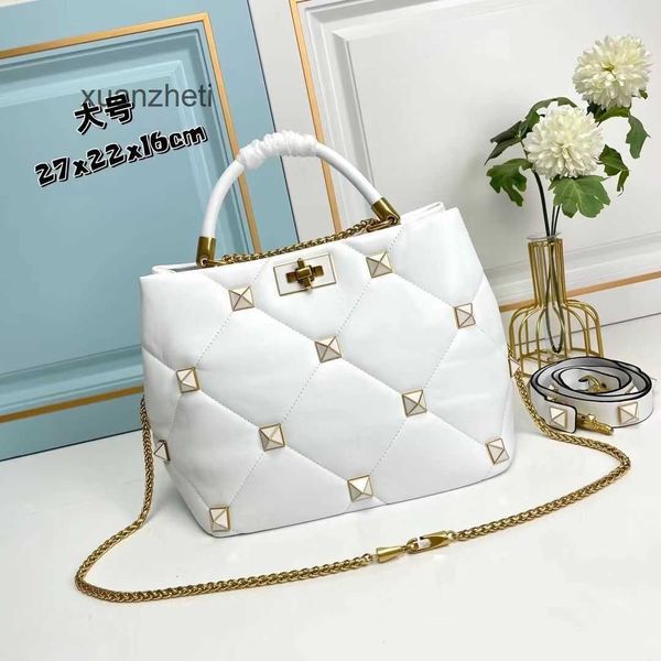bags designer women luxury handbag bag valenti handbag beauty tone rivet diamond embroidery thread handheld shoulder crossbody women's
bags designer women luxury handbag bag valenti handbag beauty tone rivet diamond embroidery thread handheld shoulder crossbody women's