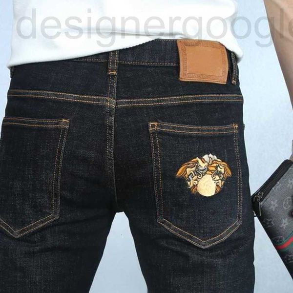 men's jeans designer designer high version men jeans fashion trousers vers pants medusa embroidered denim pants mens straight t6ko v8m1, Blue
men's jeans designer designer high version men jeans fashion trousers vers pants medusa embroidered denim pants mens straight t6ko v8m1, Blue