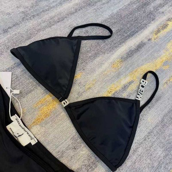wonmen designer aw dawangjia 23 spring and summer new crystal letter decorative wang bikini rimless underwear swimsuit set866, White;black
wonmen designer aw dawangjia 23 spring and summer new crystal letter decorative wang bikini rimless underwear swimsuit set866, White;black