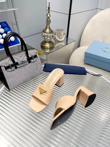 women's designer 2023 summer transparent slippers curved sandals extended almond toe mule fashion classic heels 10cm size 35-43, Black
women's designer 2023 summer transparent slippers curved sandals extended almond toe mule fashion classic heels 10cm size 35-43, Black