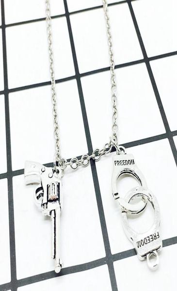 hip hop handcuffs gun pistol choker pendant neck necklace collier jewelry charm collares bijoux men women punk jewelry vintage3791534, Silver
hip hop handcuffs gun pistol choker pendant neck necklace collier jewelry charm collares bijoux men women punk jewelry vintage3791534, Silver