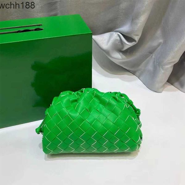 venetas cowhide bags woven pleated girl cassettes pouch bag hand 2023 cloud leather designer women's one shoulder messenger u73z
venetas cowhide bags woven pleated girl cassettes pouch bag hand 2023 cloud leather designer women's one shoulder messenger u73z