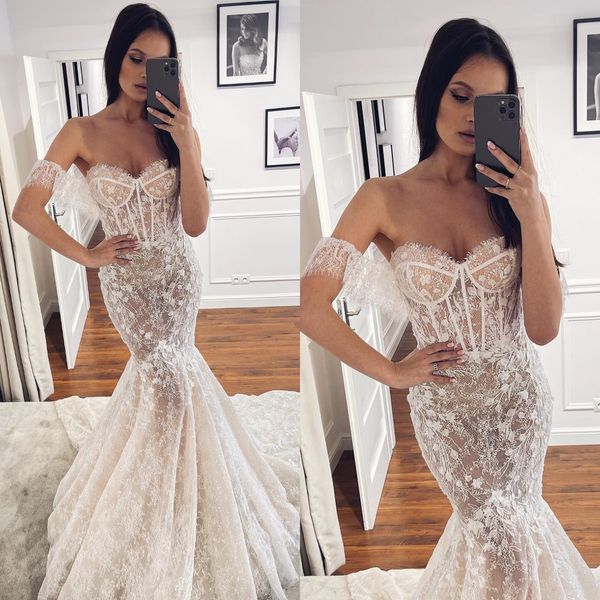 mermaid wedding dresses off shoulder sweetheart lace wedding dress sweep train appliques robe de mariee bridal gowns, White
mermaid wedding dresses off shoulder sweetheart lace wedding dress sweep train appliques robe de mariee bridal gowns, White