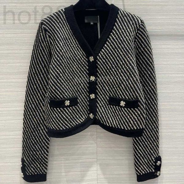 women's sweaters designer women cashmere knits with letter crystal button girls milan runway crop shirt high end long sleeve stretch c, White;black
women's sweaters designer women cashmere knits with letter crystal button girls milan runway crop shirt high end long sleeve stretch c, White;black