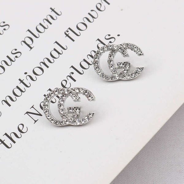 family new full diamond for women simple fashionable popular on internet and versatile earrings in the same style, Golden
family new full diamond for women simple fashionable popular on internet and versatile earrings in the same style, Golden