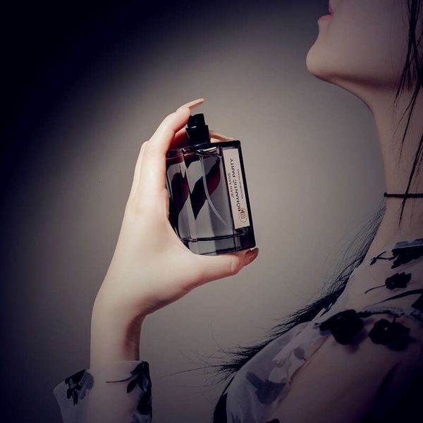 small town yixiang underworld road men and women perfume berlin girl students fruity long lasting eau de toilette 100ml
small town yixiang underworld road men and women perfume berlin girl students fruity long lasting eau de toilette 100ml