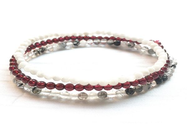mg0128 a grade moonstone garnet bracelet rutilated quartz yoga mala beads bracelet 4 mm mini gemstone jewelry set2310938, Black
mg0128 a grade moonstone garnet bracelet rutilated quartz yoga mala beads bracelet 4 mm mini gemstone jewelry set2310938, Black