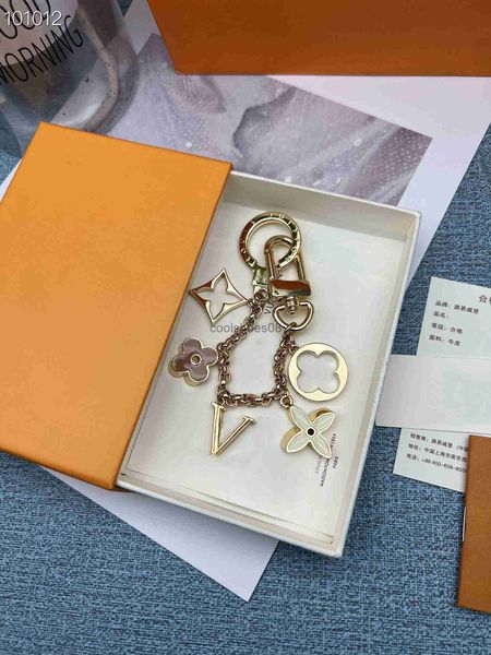 2023 new european and american long chain pink flower key ring belt original box, Silver
2023 new european and american long chain pink flower key ring belt original box, Silver