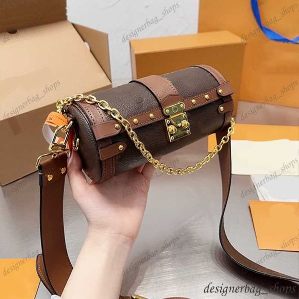 2023 new luxury designer crossbody bag flap locking design crossbody can put a cell phone a chain multifunctional can be hand-carried goods
2023 new luxury designer crossbody bag flap locking design crossbody can put a cell phone a chain multifunctional can be hand-carried goods