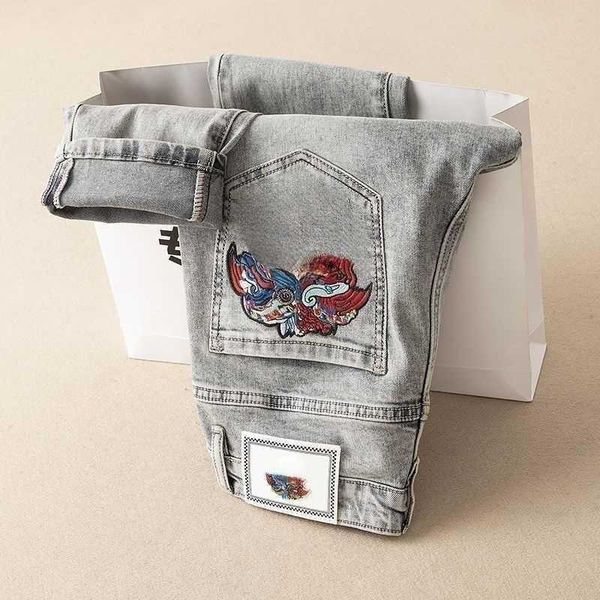 oversized jeans designer pants mens fashion medusa embroidery denim trousers hip hop jeans casual slim straight pants, Blue
oversized jeans designer pants mens fashion medusa embroidery denim trousers hip hop jeans casual slim straight pants, Blue