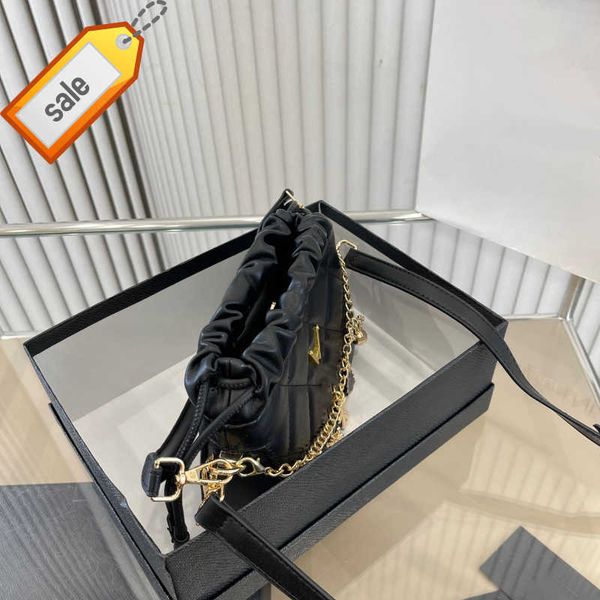 woman's brand designer bags handbag shoulder crossbody bag tote new fashion texture leather multifunctional portable saddle bag basket
woman's brand designer bags handbag shoulder crossbody bag tote new fashion texture leather multifunctional portable saddle bag basket