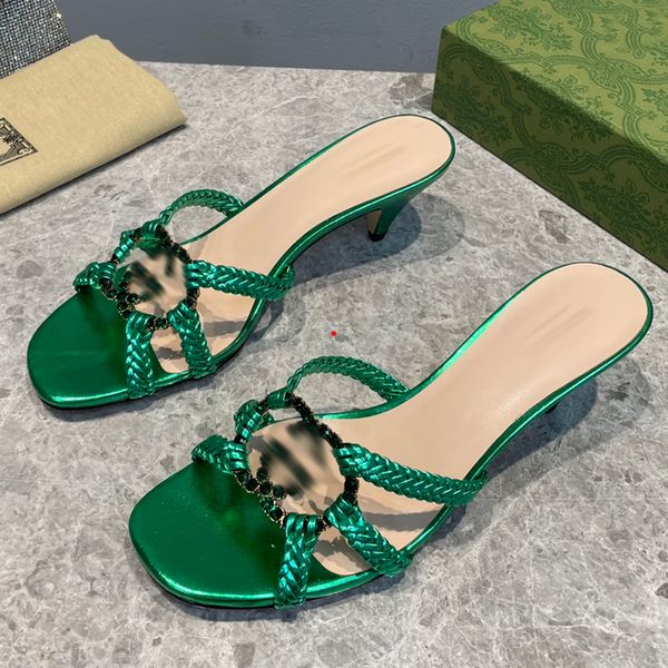 2023 fashion designer sandals jelly sandal women sandal rubber slippers chunky high heels crystal slipper thick bottom scuffs platform mules, Black
2023 fashion designer sandals jelly sandal women sandal rubber slippers chunky high heels crystal slipper thick bottom scuffs platform mules, Black
