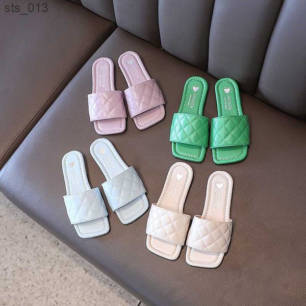 girl' slippers square toe candy color sewing slip-on outdoor summer fashion kids sliders 26-36 pu leather sandals for girl l230518, Black;grey
girl' slippers square toe candy color sewing slip-on outdoor summer fashion kids sliders 26-36 pu leather sandals for girl l230518, Black;grey