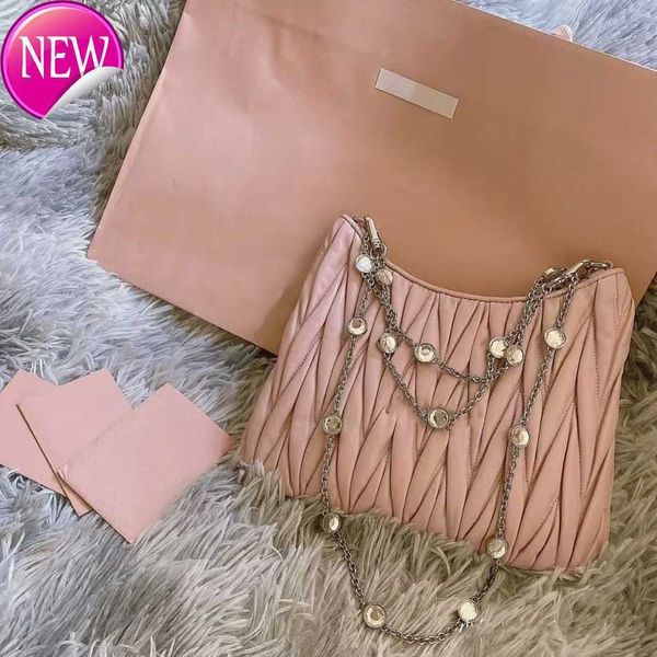 women's brand designer shoulder bags tote 2023 new miu fashion boutique girl heart diamond chain single shoulders cross body bag factor
women's brand designer shoulder bags tote 2023 new miu fashion boutique girl heart diamond chain single shoulders cross body bag factor