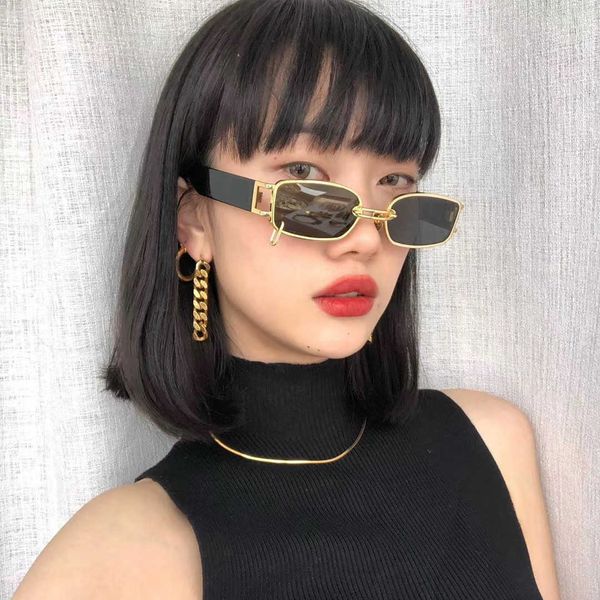 sunglasses vintage black square sunglasses women luxury brand small rectangle sun glasses men female gradient clear mirror oculos de sol j23, White;black
sunglasses vintage black square sunglasses women luxury brand small rectangle sun glasses men female gradient clear mirror oculos de sol j23, White;black