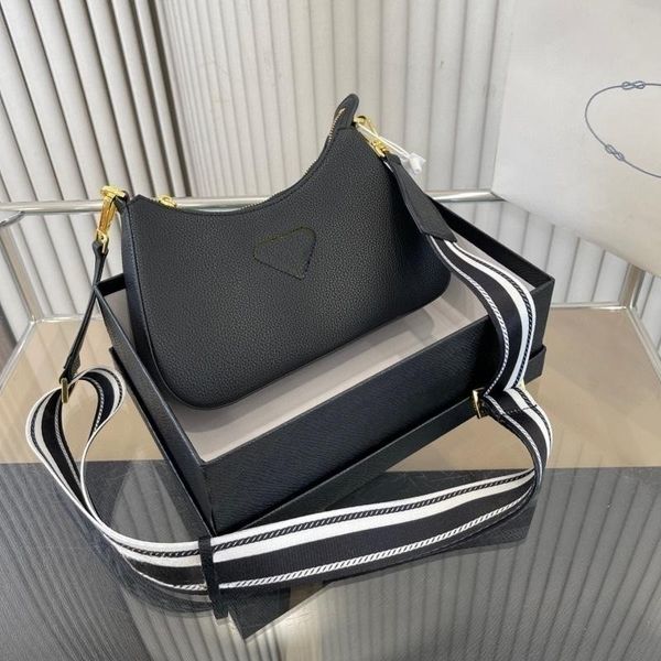 luxury women's bag designer handbag leather shoulder bag fashion underarm bag canvas wide shoulder strap crescent bag casual crossbody
luxury women's bag designer handbag leather shoulder bag fashion underarm bag canvas wide shoulder strap crescent bag casual crossbody