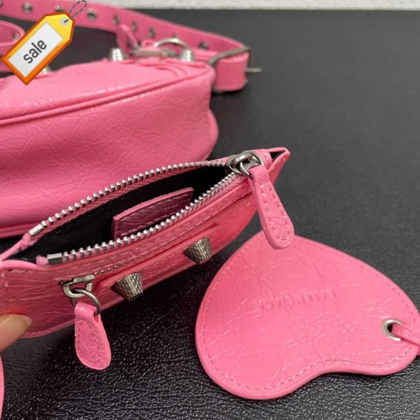 women's brand designer shoulder bags tote fashion wrinkled leather multi-functional 3-in-1 rivets shoulders messenger crossbody bag fac
women's brand designer shoulder bags tote fashion wrinkled leather multi-functional 3-in-1 rivets shoulders messenger crossbody bag fac