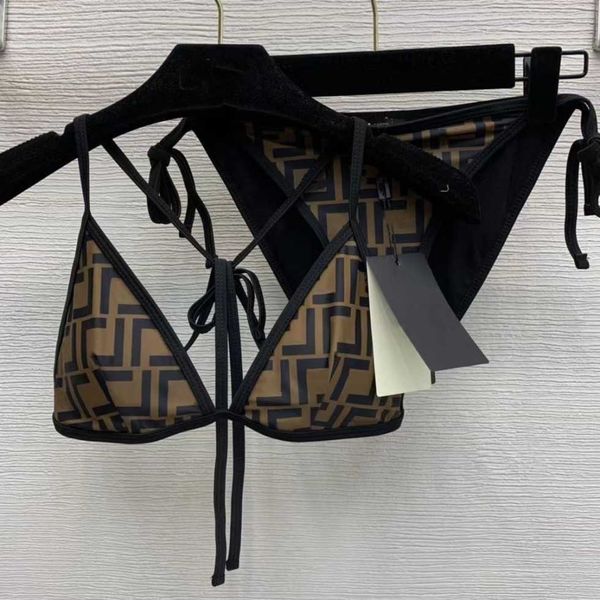 women's swimwear double ff letter print bikini two-piece swimsuit fashion temperament beach bikini., White;black
women's swimwear double ff letter print bikini two-piece swimsuit fashion temperament beach bikini., White;black