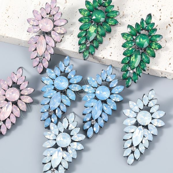 fashion metal multi-layer leaf rhinestone geometric earrings women's creative dangle earrings party accessories, Silver
fashion metal multi-layer leaf rhinestone geometric earrings women's creative dangle earrings party accessories, Silver