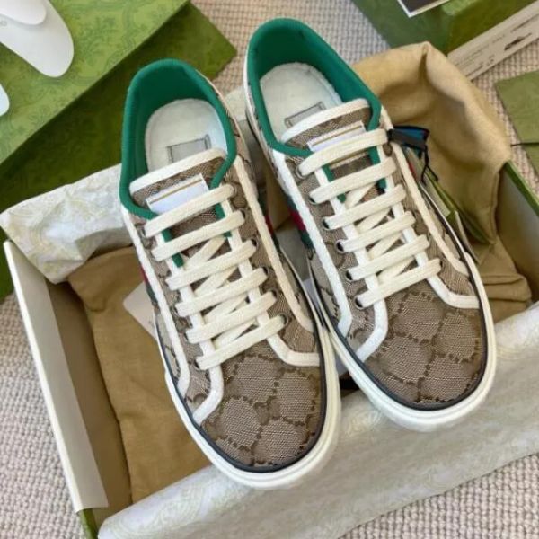 luxury tennis 1977 sneakers men women canvas shoes sport trainer sneakers rubber sole embroidered vintage low casual shoe mkp, Black
luxury tennis 1977 sneakers men women canvas shoes sport trainer sneakers rubber sole embroidered vintage low casual shoe mkp, Black