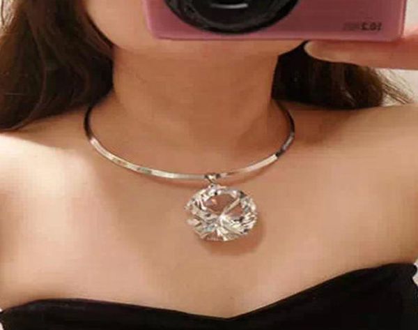 whole designer necklace new fashion collars chains short big stone necklaces chokers for women collars necklace birthday jewle2911533, Golden;silver
whole designer necklace new fashion collars chains short big stone necklaces chokers for women collars necklace birthday jewle2911533, Golden;silver