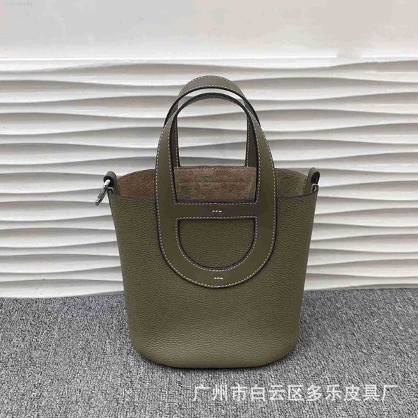 h bag designer luxury bucket layer togo cowhide pig nose vegetable basket women's genuine leather premium feel handbag crossbody bag6r6
h bag designer luxury bucket layer togo cowhide pig nose vegetable basket women's genuine leather premium feel handbag crossbody bag6r6