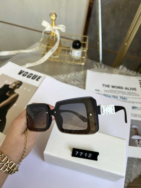 wholesale of sunglasses fragrant fashion small frame glasses women's ins style network red high grade sunglasses, White;black
wholesale of sunglasses fragrant fashion small frame glasses women's ins style network red high grade sunglasses, White;black