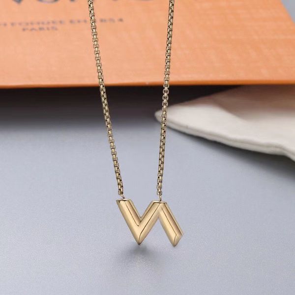 jewelry set designer elegant brand single letter pendant golden necklace bracelet small earstuds exquisite accessories versatile with box, Black
jewelry set designer elegant brand single letter pendant golden necklace bracelet small earstuds exquisite accessories versatile with box, Black