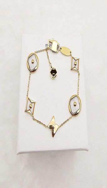 jewelry pendant necklaces bracelet luxury designer women pendant bracelets with flowers pattern optional no box 226568, Silver
jewelry pendant necklaces bracelet luxury designer women pendant bracelets with flowers pattern optional no box 226568, Silver