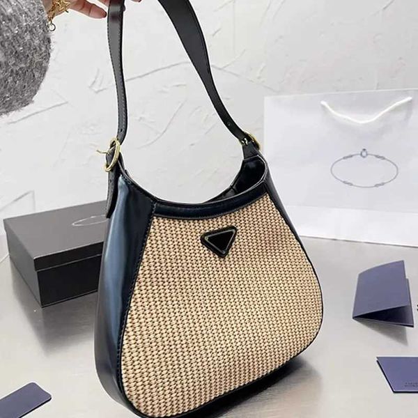crossbody bucket bag shoulder tote bag women straw handbag purse plain triangle hardware fashion letters adjustable belt strap large capacit
crossbody bucket bag shoulder tote bag women straw handbag purse plain triangle hardware fashion letters adjustable belt strap large capacit