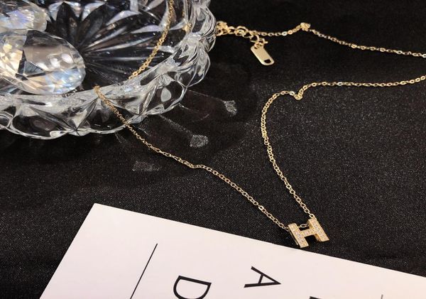 18k gold plated stainless steel necklace fashion women designer necklaces choker letter pendants chain crystal wedding jewelry acc3637573, Silver
18k gold plated stainless steel necklace fashion women designer necklaces choker letter pendants chain crystal wedding jewelry acc3637573, Silver