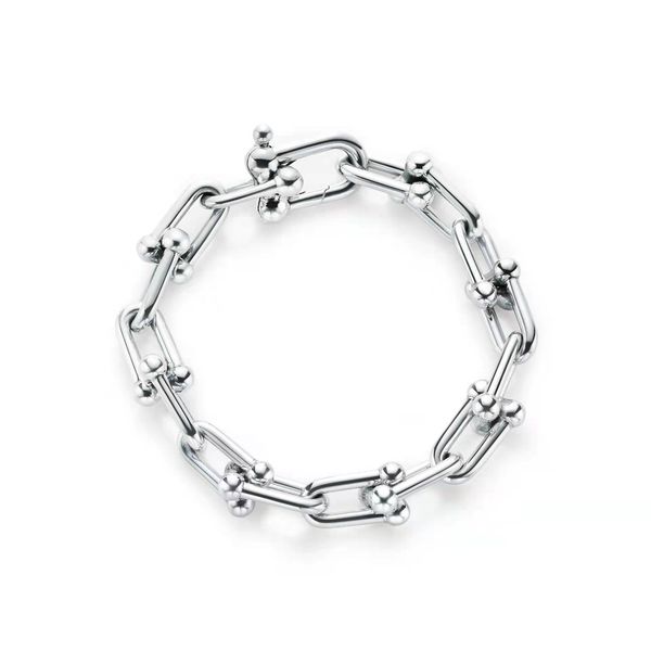 luxurys designer bracelet women lucky charm bracelets love trendy fashion shiny and jewelry elegant temperament versatile, Black
luxurys designer bracelet women lucky charm bracelets love trendy fashion shiny and jewelry elegant temperament versatile, Black