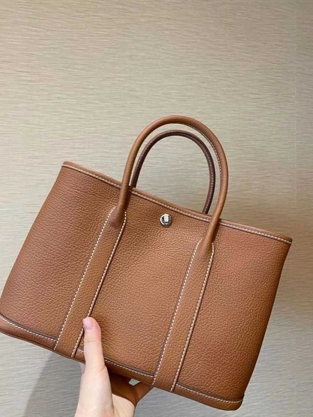 factory wholesale designer h ormes totes handbags handmade wax thread garden bag togo cowhide business handbag commuter women's tote ha
factory wholesale designer h ormes totes handbags handmade wax thread garden bag togo cowhide business handbag commuter women's tote ha
