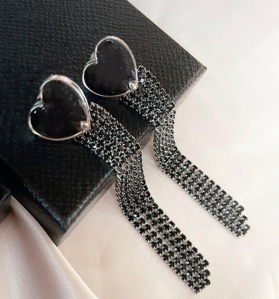 european and american love letter long dangle chandelier triangle tassel simple face thin earrings female fast deli8259247, Silver
european and american love letter long dangle chandelier triangle tassel simple face thin earrings female fast deli8259247, Silver