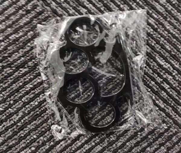 fighting glass fiber finger tiger hand clasp boxing clasp black aundefinedminum alloy four finger boxing sleeve aluminum tiger ring defensiv
fighting glass fiber finger tiger hand clasp boxing clasp black aundefinedminum alloy four finger boxing sleeve aluminum tiger ring defensiv