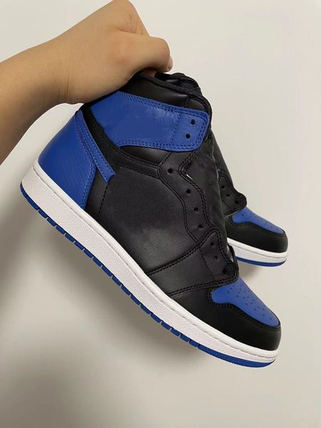 classical designer basketball shoes jumpman 1s high og mens shoes royal blue outdoor sneakers fast delivery with box
classical designer basketball shoes jumpman 1s high og mens shoes royal blue outdoor sneakers fast delivery with box