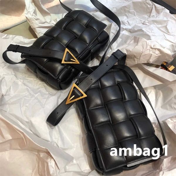 designer bags bottegas bag woven venetas luxury handbag new cassette bag real sheep pickup woven hand pillow messenger original quality j61b
designer bags bottegas bag woven venetas luxury handbag new cassette bag real sheep pickup woven hand pillow messenger original quality j61b